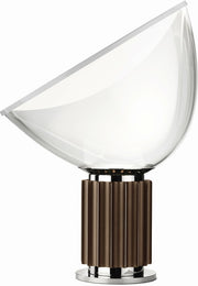 lampe-de-table-design-en-plastique-et-metal-bronze-taccia-flos-1