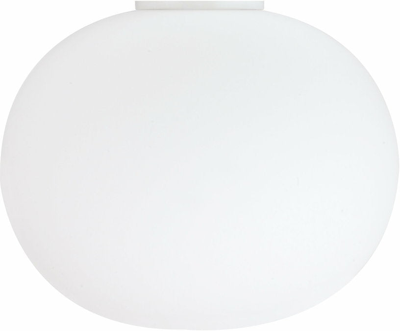 plafonnier-design-en-verre-opalin-27-x-33-cm-glo-ball-flos-1