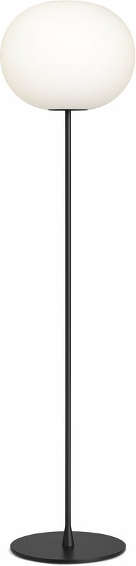 lampadaire-design-en-verre-opalin-et-acier-noir-mat-33-x-175-cm-glo-ball-flos-1