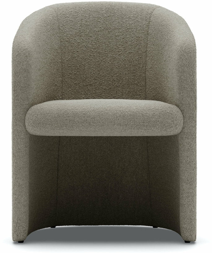 fauteuil-rembourre-en-barnum-hump-covent-club-new-works-2