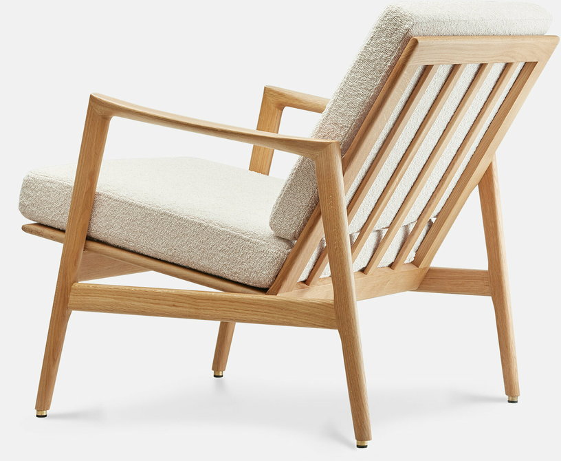 fauteuil-en-chene-naturel-et-assise-en-bouclette-creme-stefan-lounge-366-concept-3