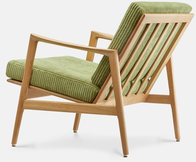 fauteuil-en-chene-naturel-et-assise-en-velours-vert-stefan-lounge-366-concept-3