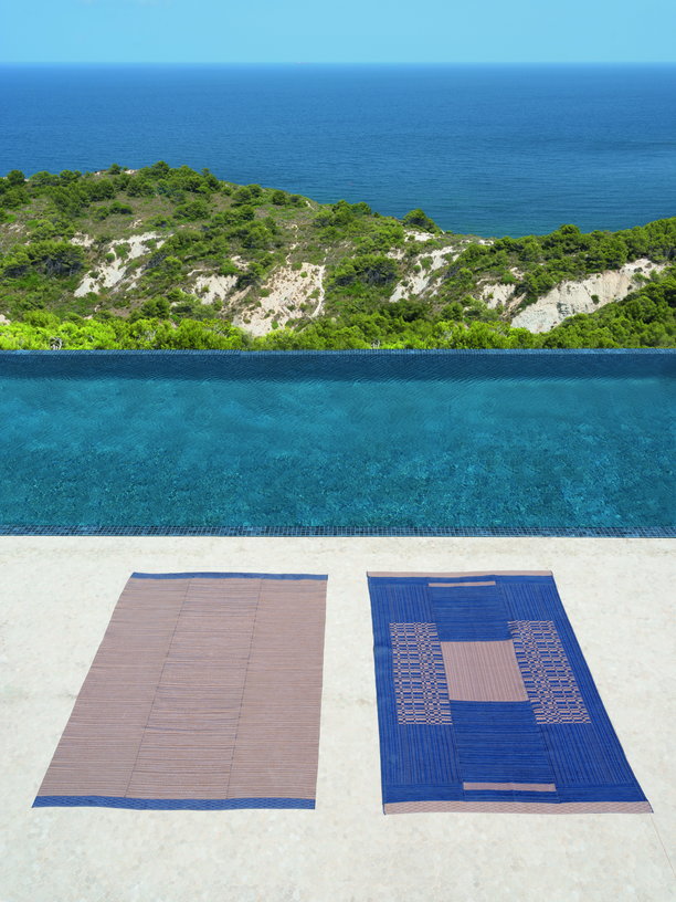tapis-rectangulaire-en-tissage-bleu-300x230-cm-guna-02-gervasoni-4