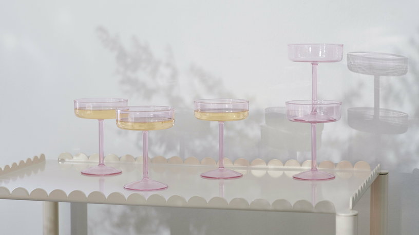 2-coupes-en-verre-teintees-rose-tint-hay-5