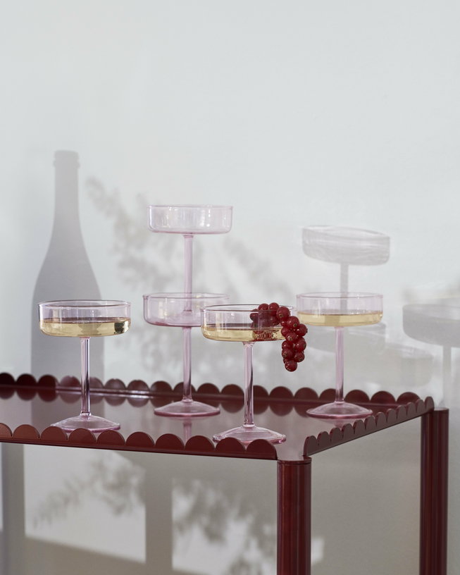 2-coupes-en-verre-teintees-rose-tint-hay-3