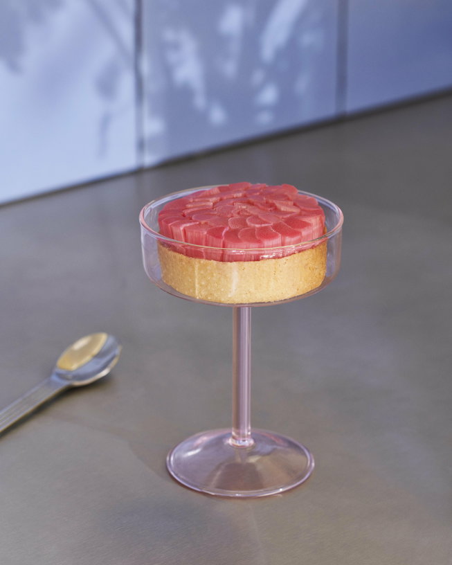 2-coupes-en-verre-teintees-rose-tint-hay-2