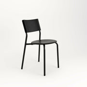 chaise-de-jardin-en-plastique-recycle-noir-graphite-midi-tiptoe-1