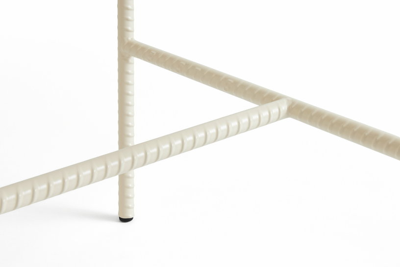 table-basse-en-marbre-et-pietement-en-acier-beige-80-x-49-x-40-cm-rebar-hay-2