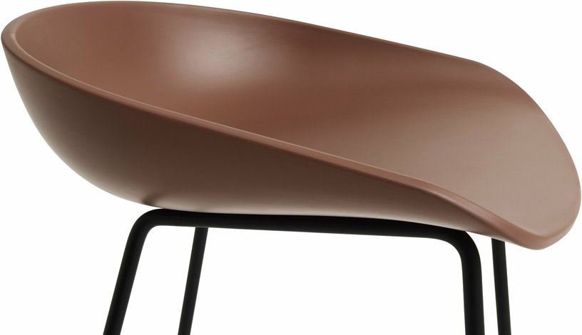 tabouret-de-bar-en-plastique-recycle-brique-et-pieds-en-acier-noir-65-cm-aas-38-2-0-hay-2