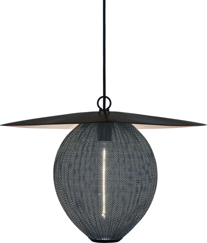 suspension-gris-stone-et-base-en-metal-noir-22-cm-satellite-gubi-2