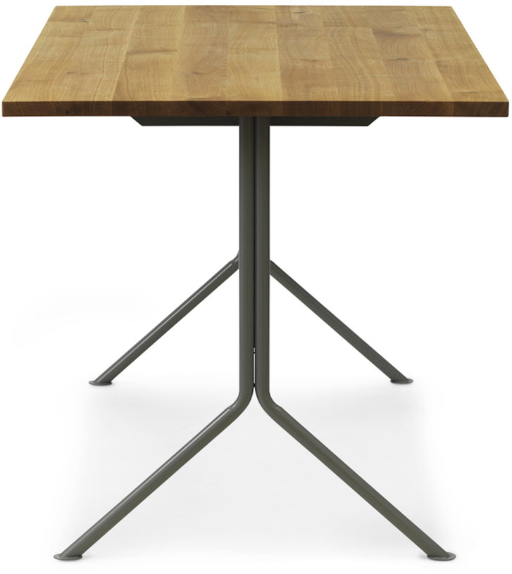 bureau-gris-en-bois-de-chene-150-x-75-cm-kip-normann-copenhagen-2