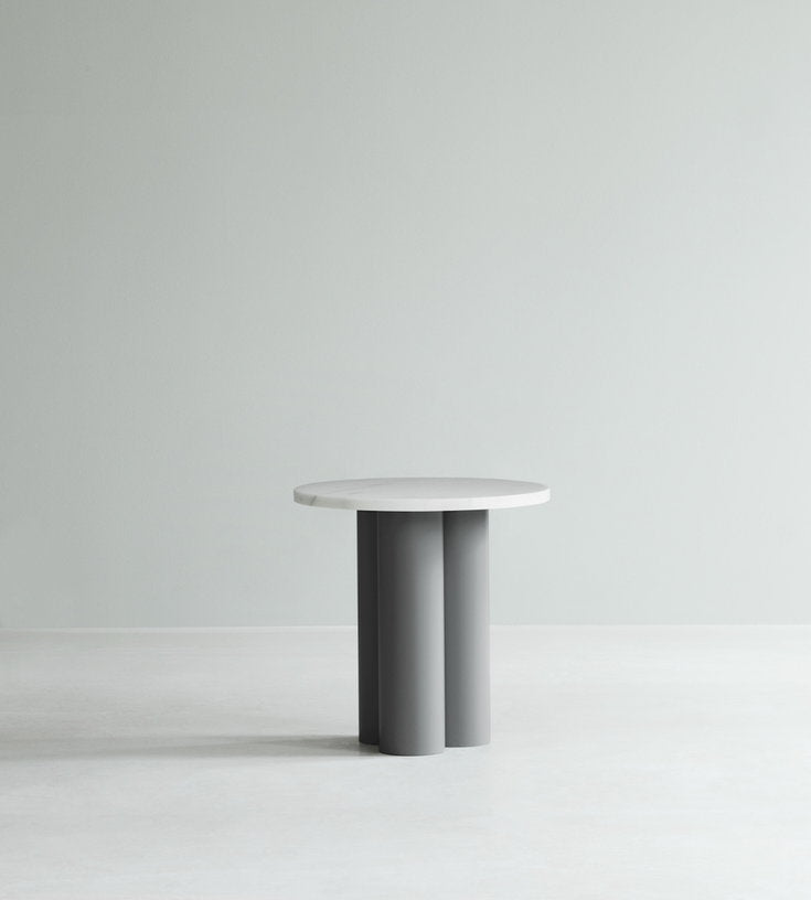 table-d-appoint-grise-et-plateau-white-carrara-40-x-40-cm-dit-normann-copenhagen-1