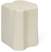 table-d-appoint-ivoire-en-beton-et-fibre-de-verre-staffa-ferm-living-1