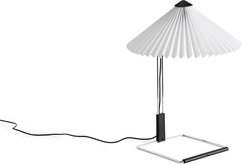 petite-lampe-de-table-blanche-et-acier-miroir-matin-hay-1