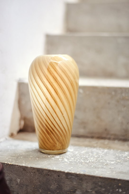 vase-en-verre-mochi-hkliving-3