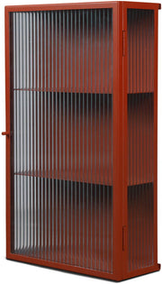 vitrine-murale-en-verre-roseau-rouge-haze-ferm-living-1