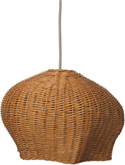 abat-jour-en-rotin-tresse-naturel-drape-ferm-living-1