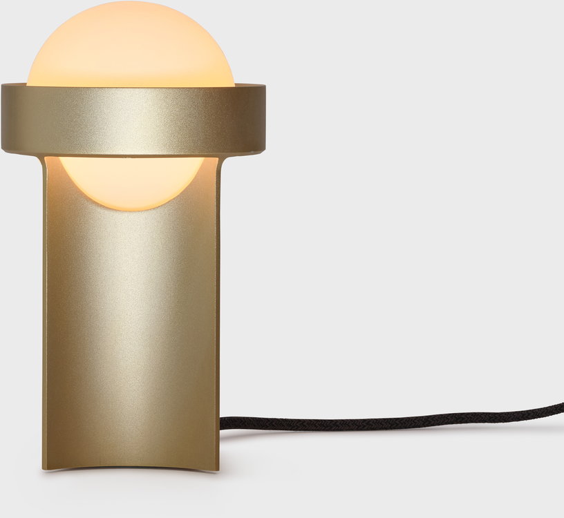 petite-lampe-de-table-en-aluminium-dore-loop-tala-1