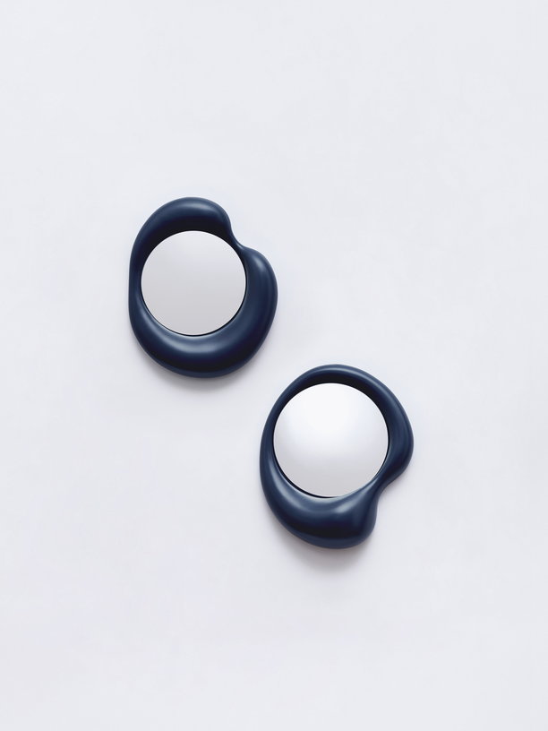 petit-miroir-design-en-ceramique-bleu-nuit-ingres-auguste-moustache-3