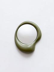 petit-miroir-design-en-ceramique-kaki-ingres-jean-moustache-1