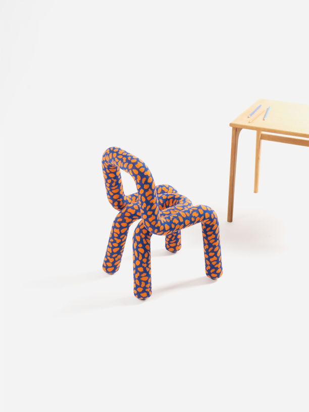 chaise-pour-enfant-en-coton-imprime-parrot-mini-bold-moustache-3