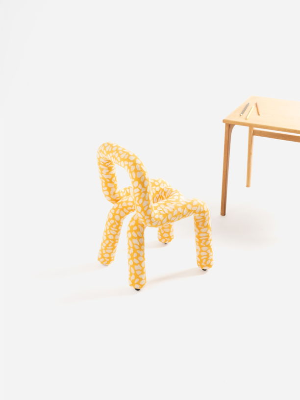 chaise-pour-enfant-en-coton-imprime-giraffe-mini-bold-moustache-3