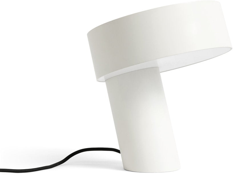 lampe-de-table-en-aluminium-blanc-slant-hay-1