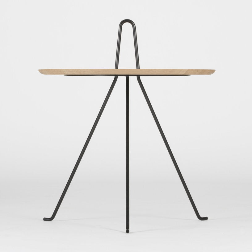 table-basse-ronde-en-chene-et-acier-noir-42-x-49-cm-tipi-objekto-3