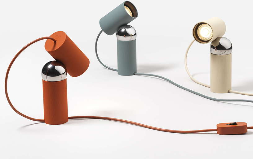 lampe-de-table-orientable-en-polycarbonate-tomate-10-4x20-3cm-bilboquet-flos-2