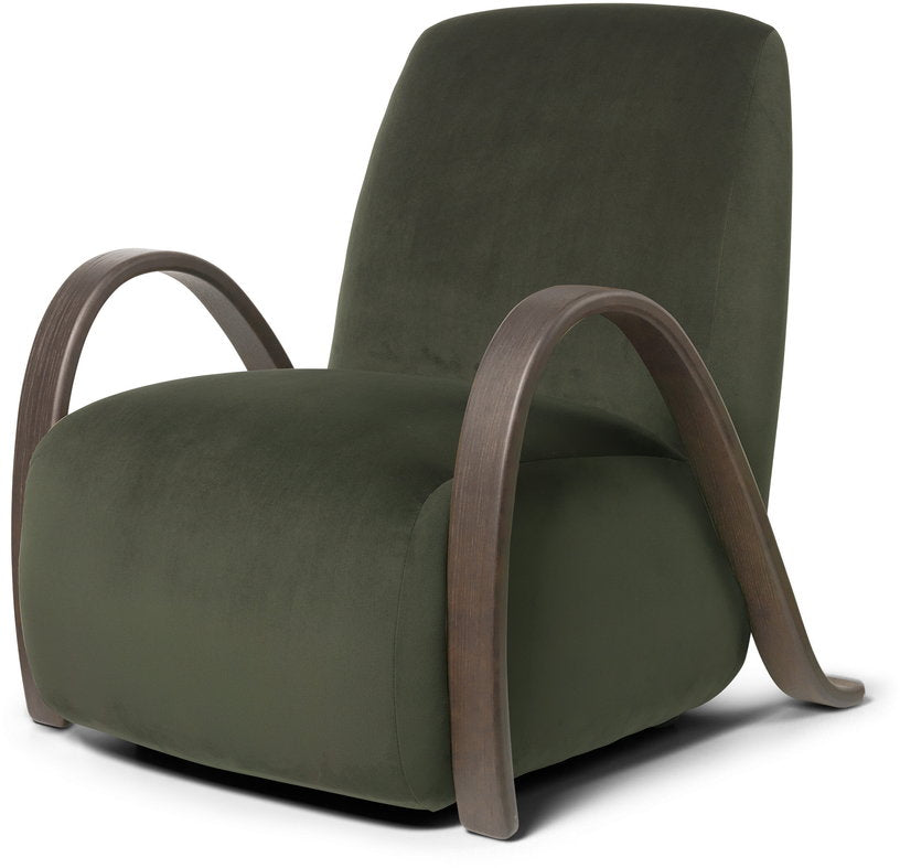 fauteuil-en-velours-riche-pin-buur-ferm-living-1