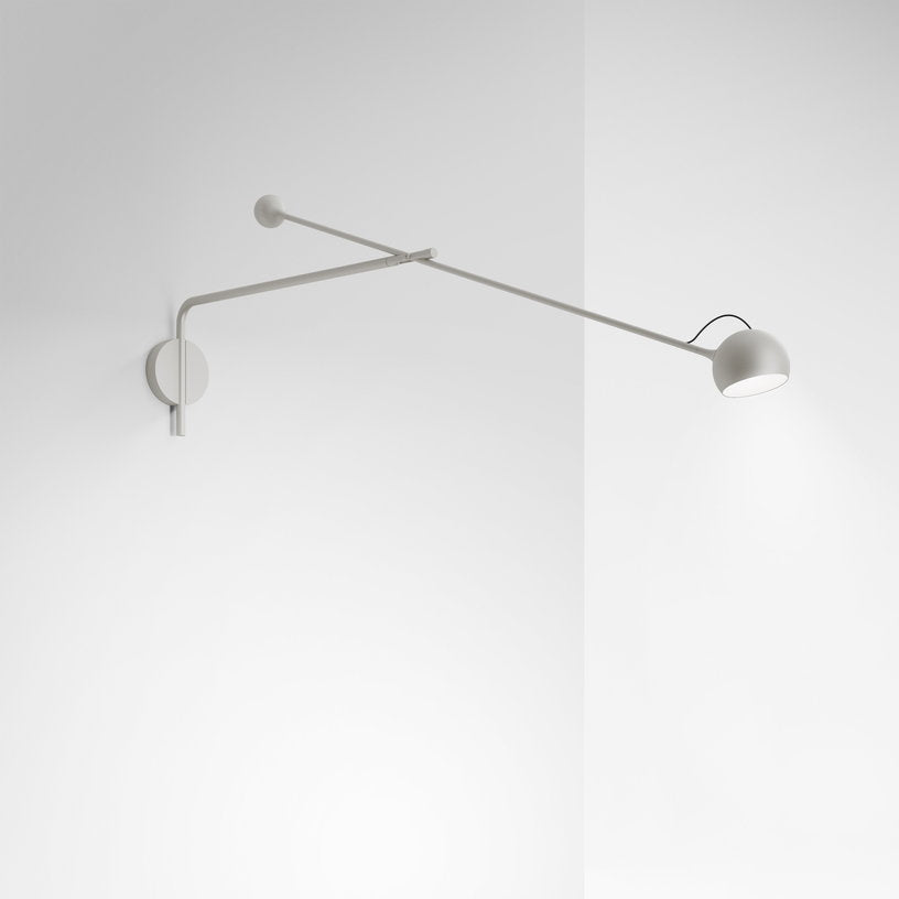 applique-murale-a-bras-en-acier-blanc-ixa-artemide-1