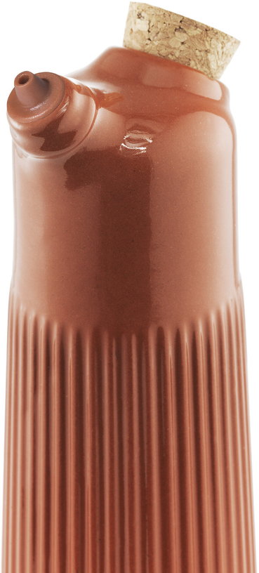 bouteille-d-huile-en-terracotta-junto-normann-copenhagen-2