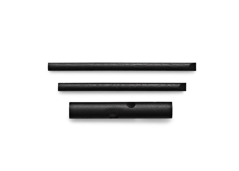 2-crochets-batons-en-chene-noir-normann-copenhagen-4