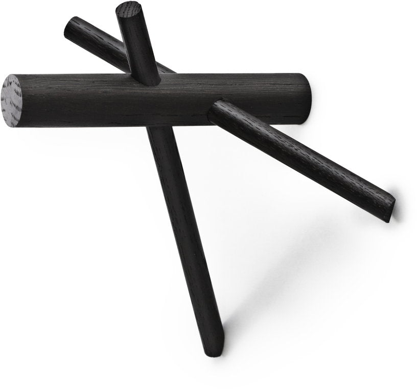 2-crochets-batons-en-chene-noir-normann-copenhagen-2
