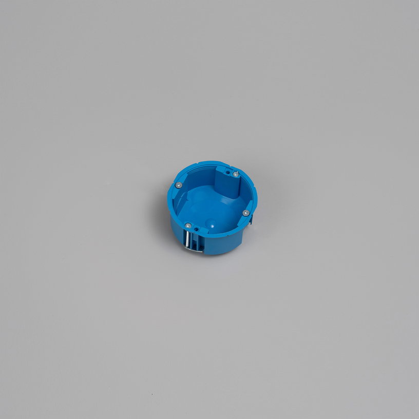boitier-d-encastrement-standard-prise-1g-plastique-bleu-6-8-cm-buster-punch-1