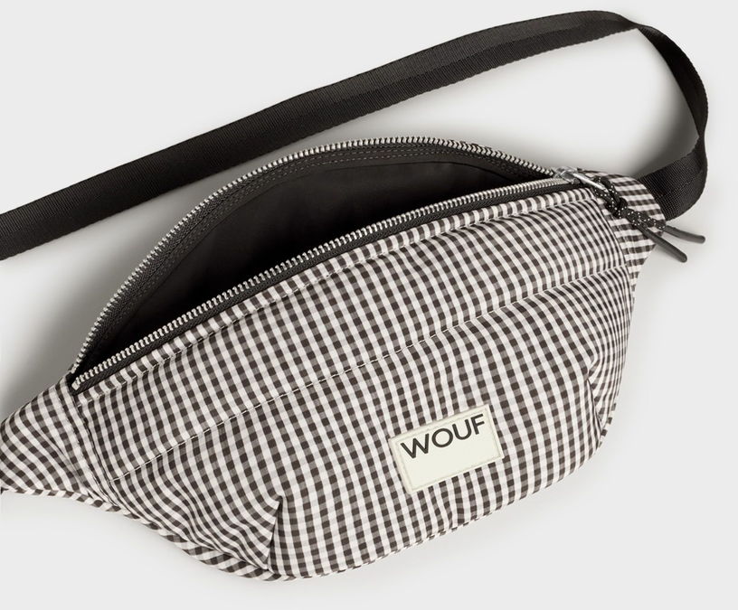 sac-banane-en-tissu-recycle-noir-et-blanc-33-x-14-x-7-cm-chloe-wouf-2