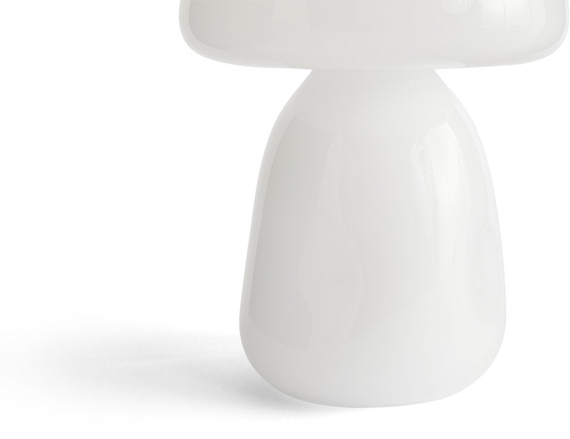 abat-jour-de-lampe-de-table-en-verre-opale-blanc-apollo-hay-3
