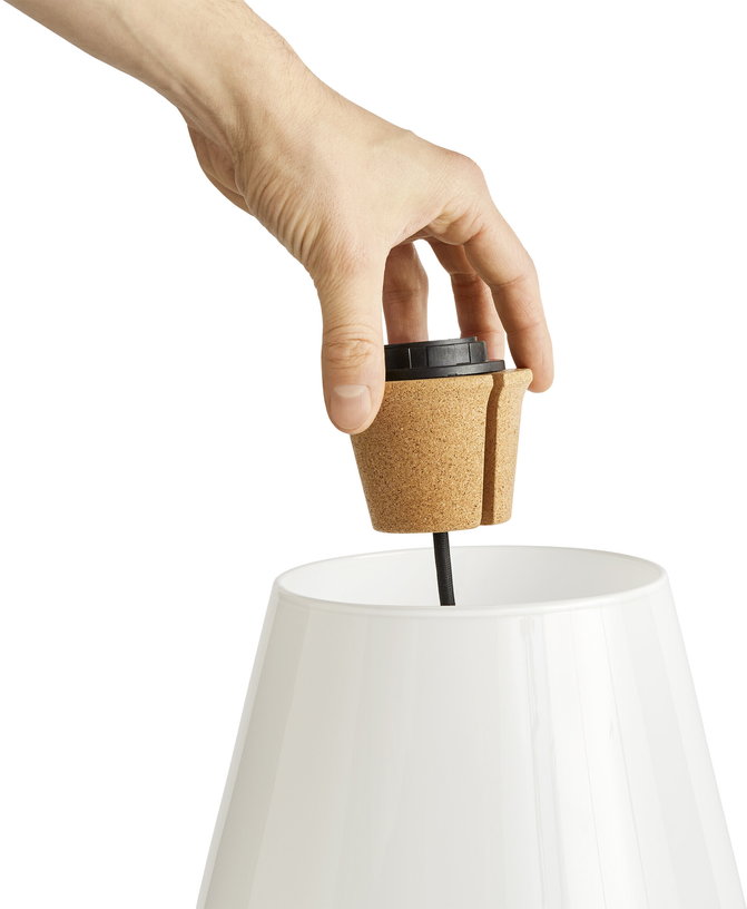 abat-jour-de-lampe-de-table-en-verre-opale-blanc-apollo-hay-6