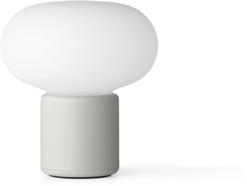 lampe-portable-en-polyethylene-gris-clair-18-cm-karl-johan-new-works-1