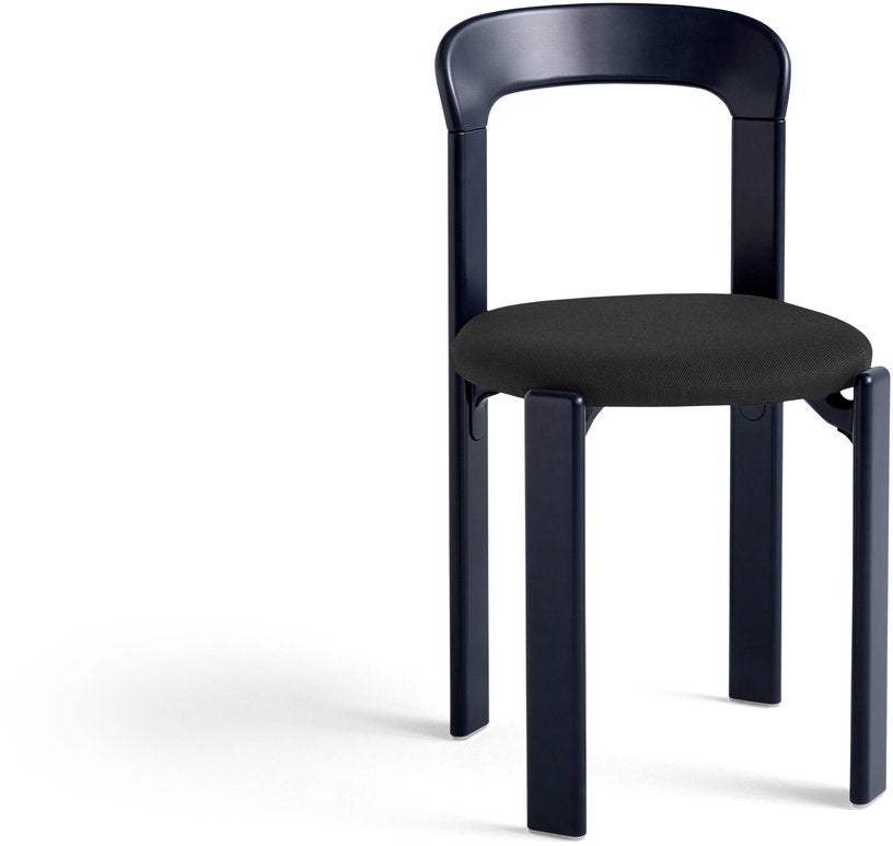 chaise-en-bois-de-hetre-tapisse-bleu-fonce-rey-hay-1