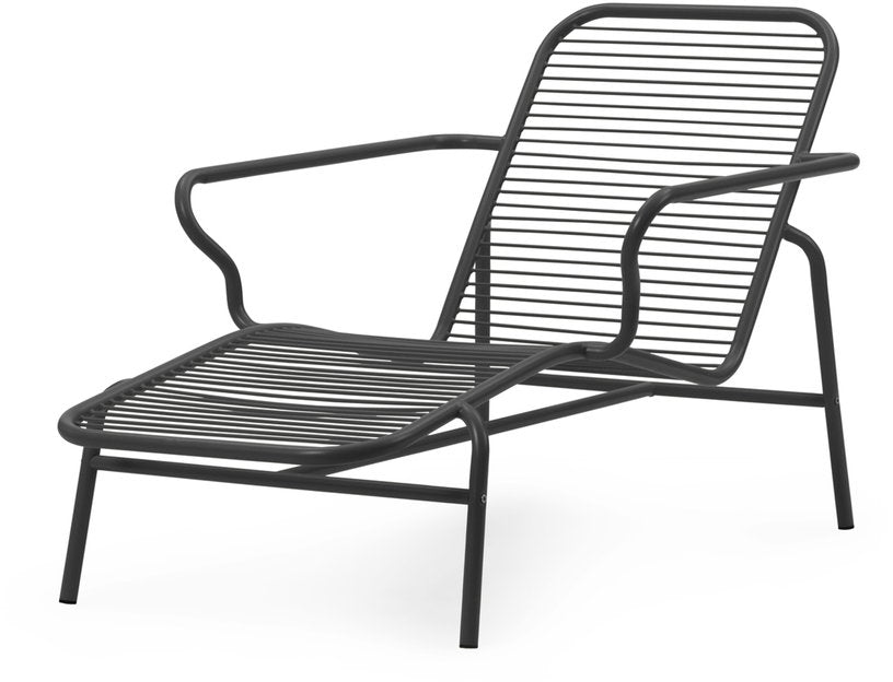chaise-longue-en-acier-noir-vig-normann-copenhagen-1