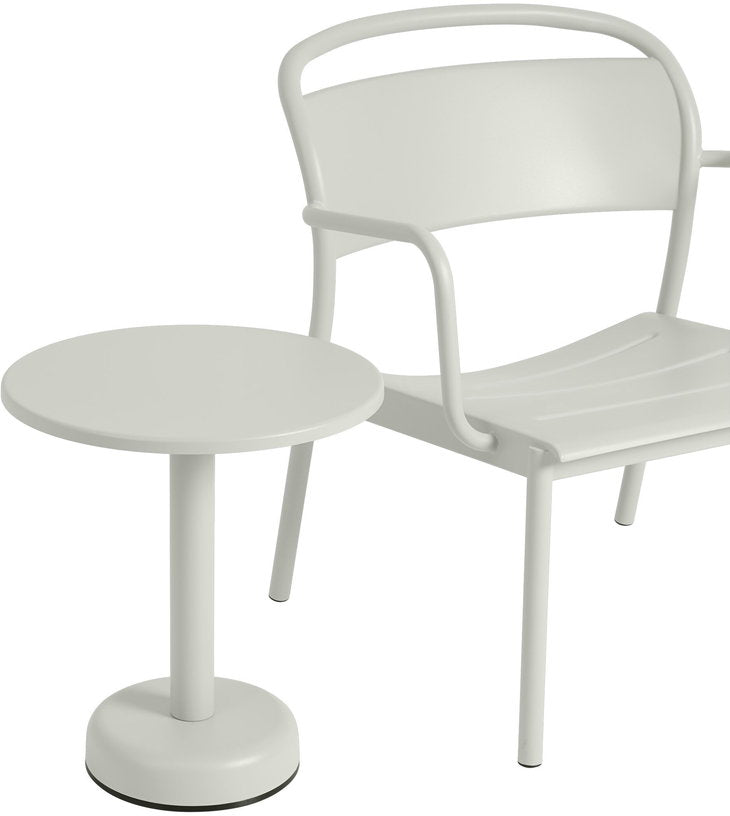 table-d-appoint-ronde-en-metal-gris-42x47cm-linear-muuto-2