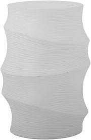 table-d-appoint-organique-en-gres-blanc-volise-bloomingville-1