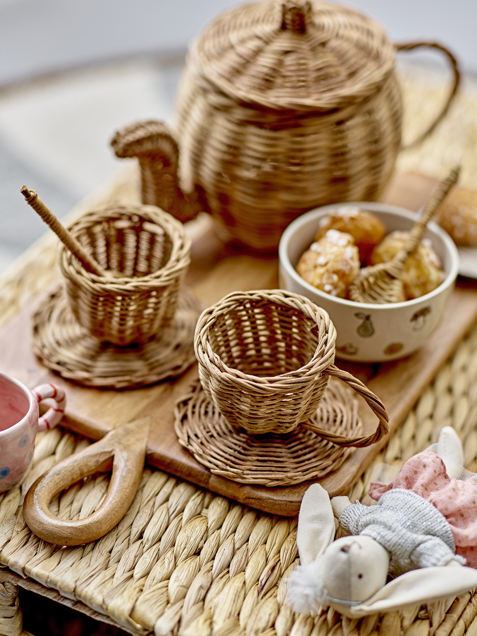 Mikkeline Play Set Kitchen Brown Rattan - Bloomingville Mini — 330520.jpg