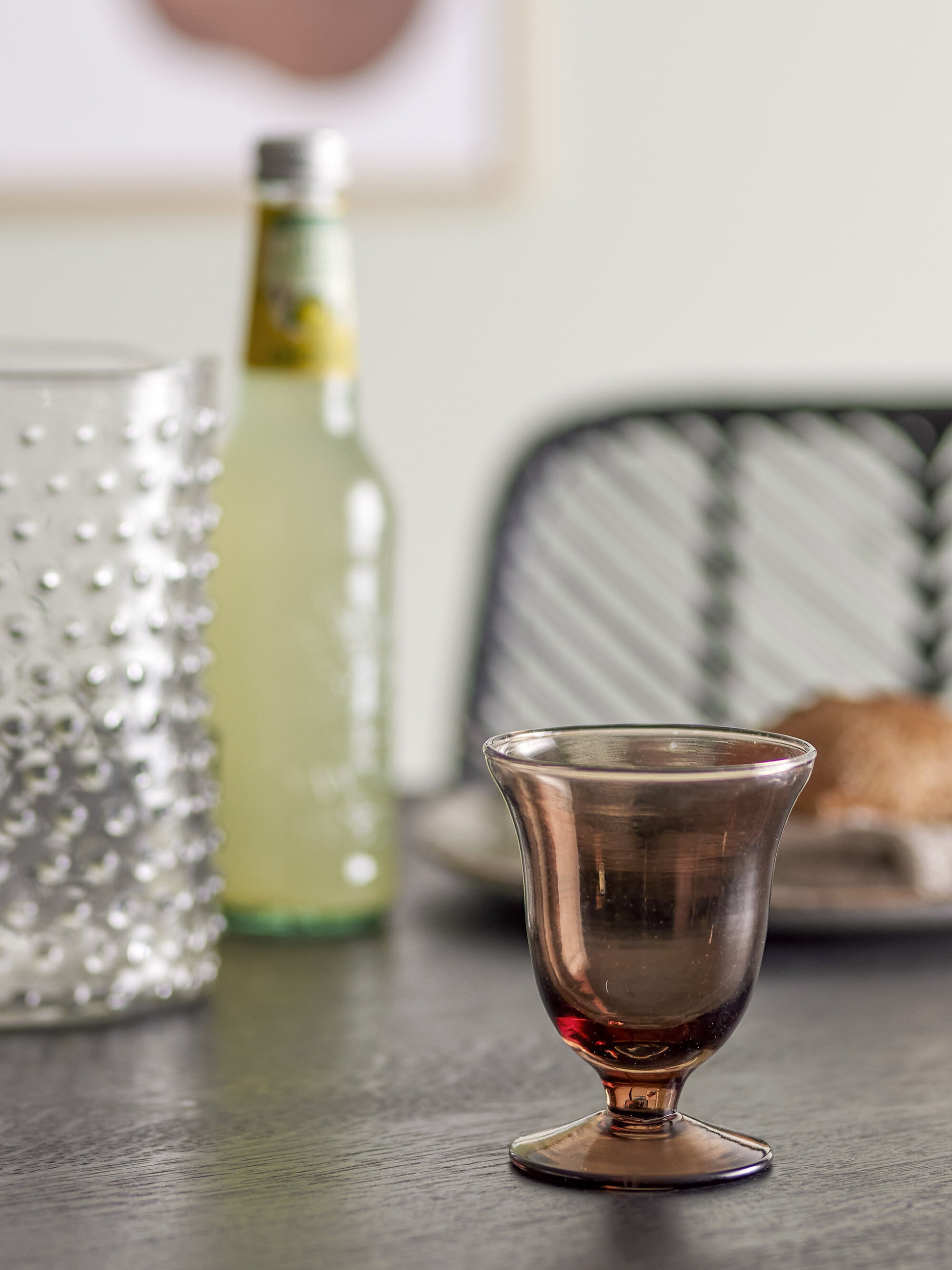 Verre à vin Florentine Verre recyclé brun - - - -. Bloomingville — 332043.jpg