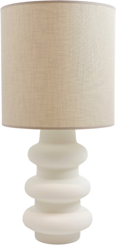 lampe-en-ceramique-blanc-mat-et-abat-jour-en-chanvre-luzia-the-cool-republic-1