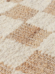 Tapis rectangulaire à carreaux en jute naturel 70x180cm Check - Ferm living — 332548.jpg