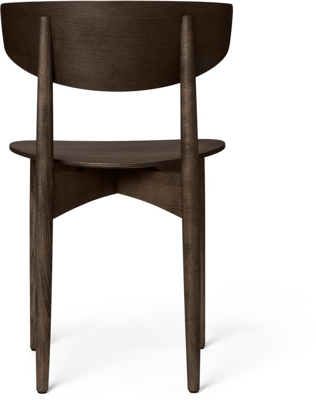 chaise-de-salle-a-manger-en-hetre-fonce-herman-ferm-living-2