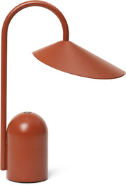 lampe-portable-en-aluminium-rouge-arum-ferm-living-1