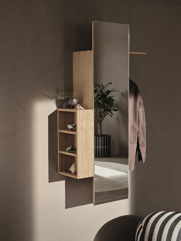 armoire-en-chene-avec-miroir-bon-hallway-ferm-living-4